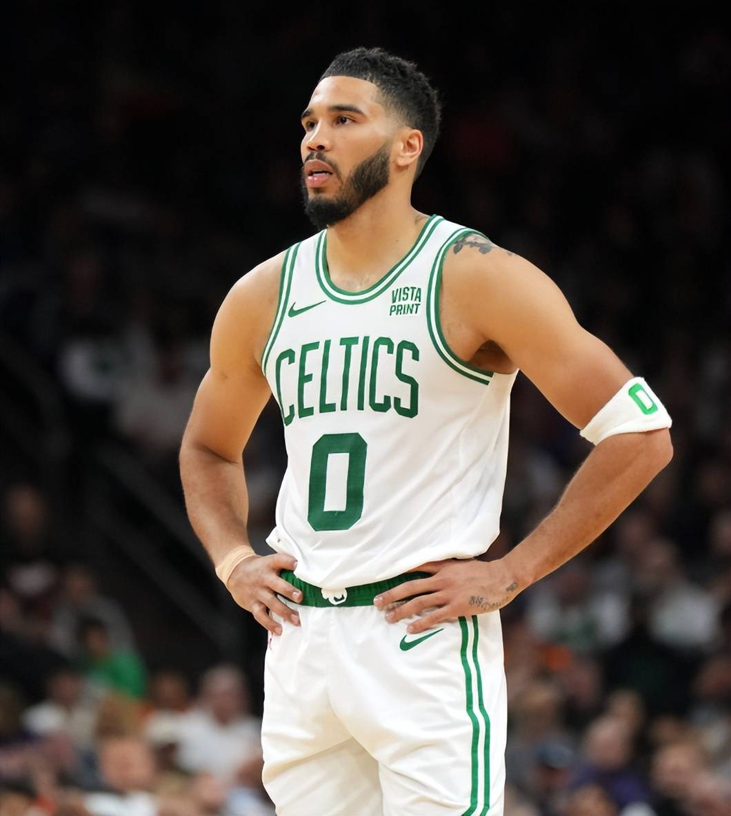 塔图姆在G2比赛中持续失利，出色防守引发热议！